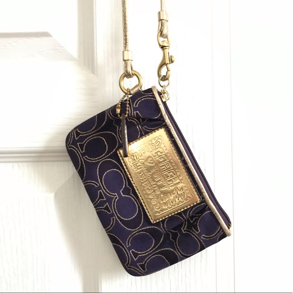 Coach Poppy Wristlet retired great condition